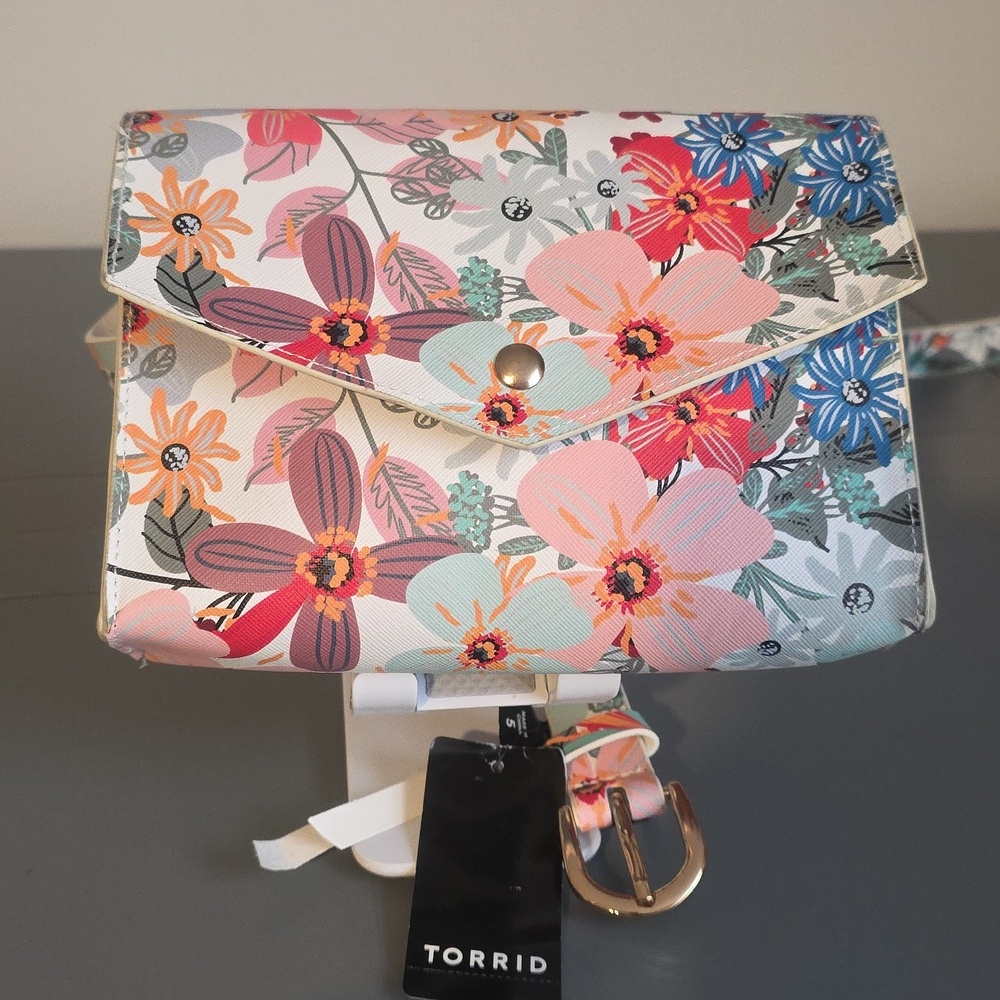 torrid Floral Envelope Crossbody Belt Bag in Pink, Teal, Blue - Picture 2 of 7